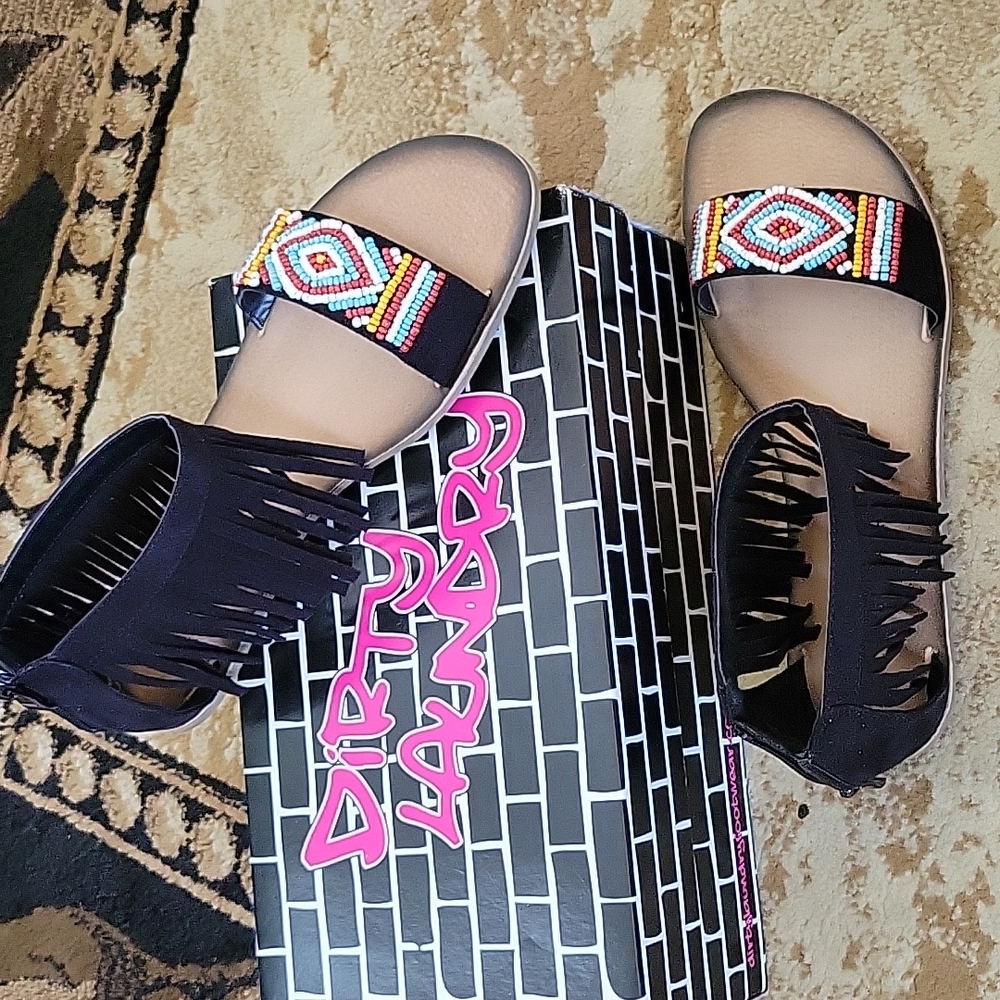 Dirty laundry Baili super suede sandals